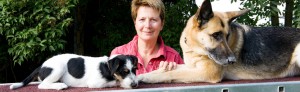 Wildtrud Remstedt mit ihren Hunden